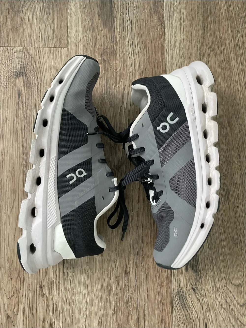 Women Size 7.5 On Running Cloudrunner Eclipse Black Gray Running Shoes